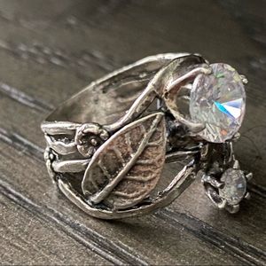 White cz ISREAL Sterling silver 925 ring leaf